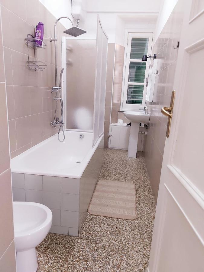 Genova Rooms Brignole B المظهر الخارجي الصورة